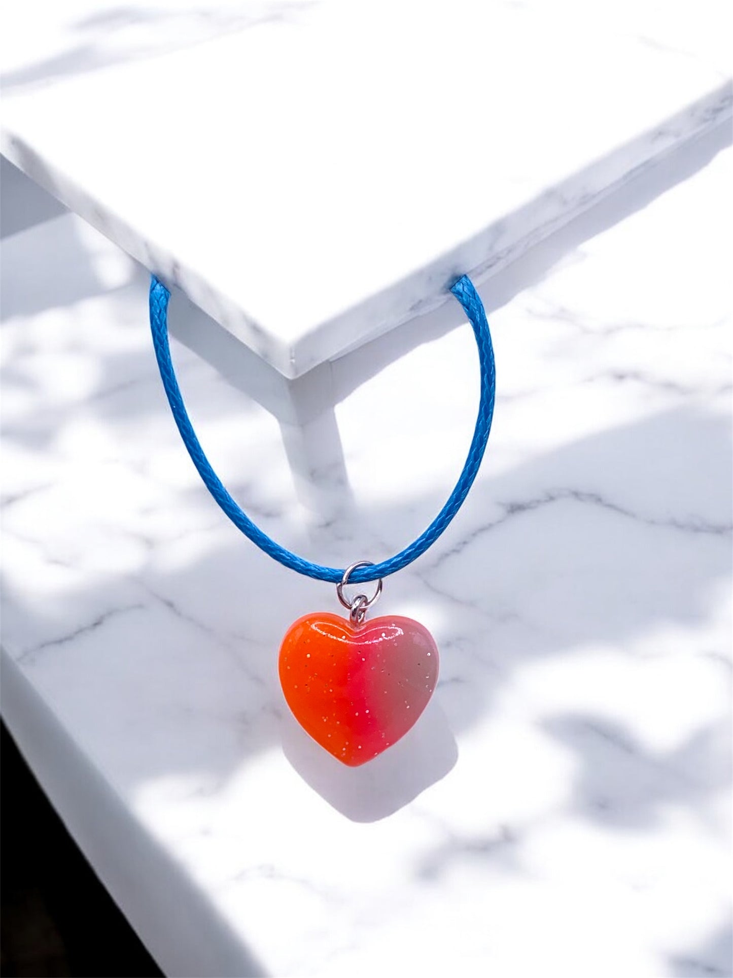 Resin heart or shell pendant necklace