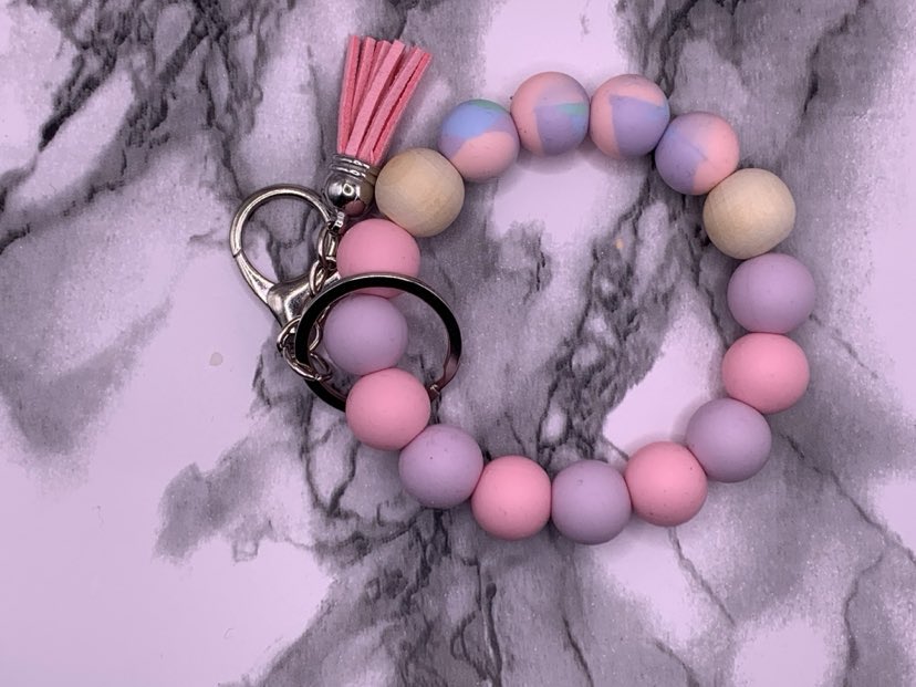 silicone/wooden bead wristlet bracelets/ keychain