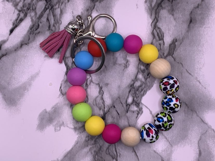 silicone/wooden bead wristlet bracelets/ keychain