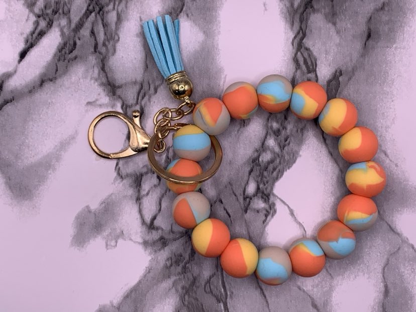 silicone/wooden bead wristlet bracelets/ keychain